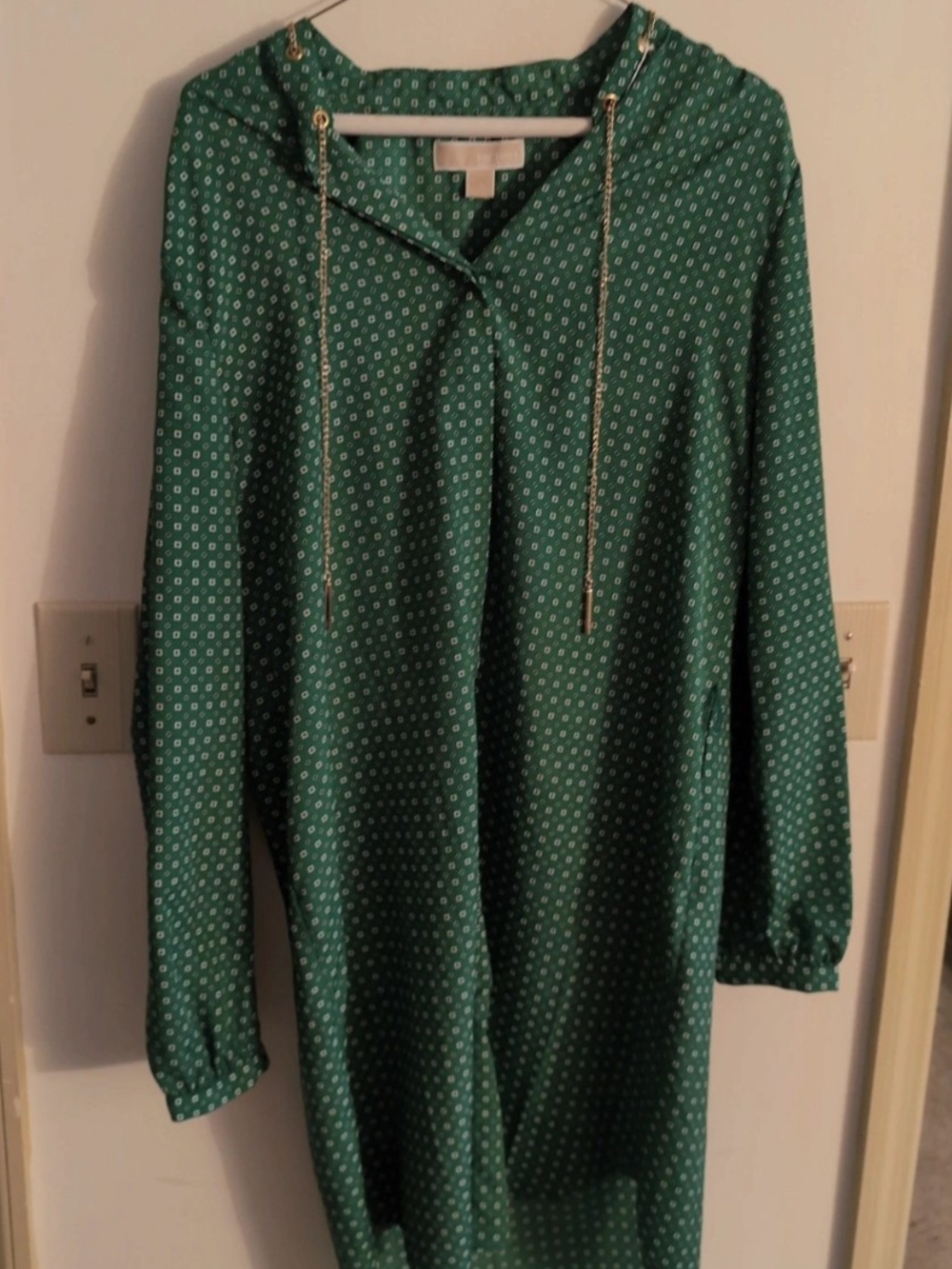 MICHAEL Michael Kors Green Long-Sleeve Hooded Shift Dress with Gold Drawstrings